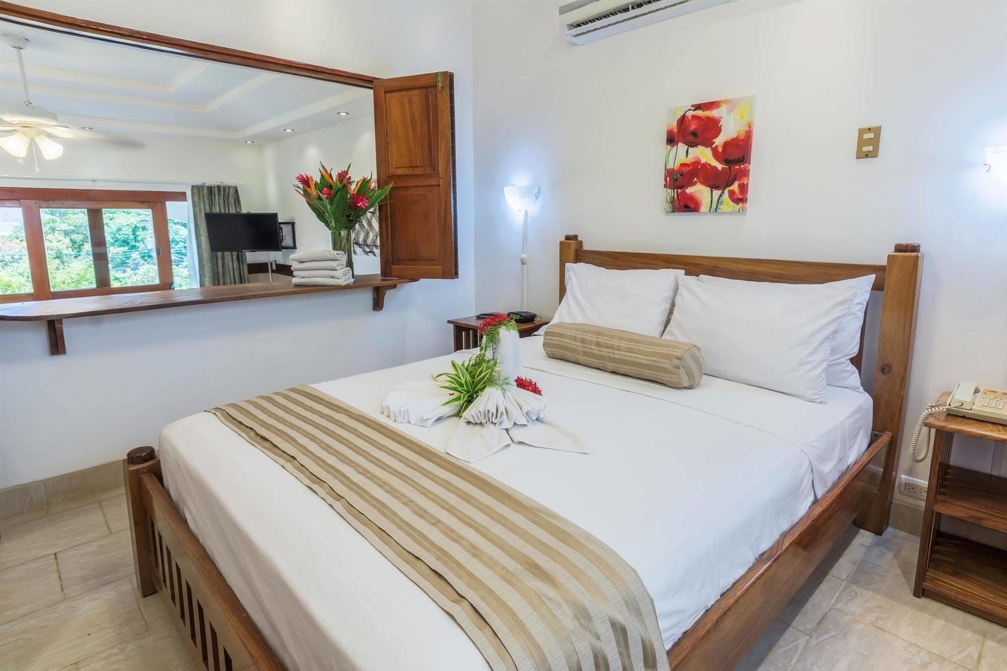 Best Western Tamarindo Vista Villas Buitenkant foto